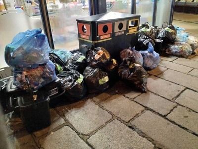 public overflowing waste