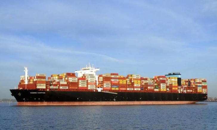 Maersk Campton - image by Michael Warrick