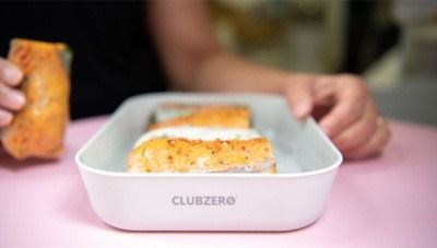 Takeaway food in a clubzero box