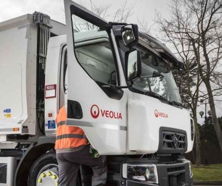 Veolia waste vehicle
