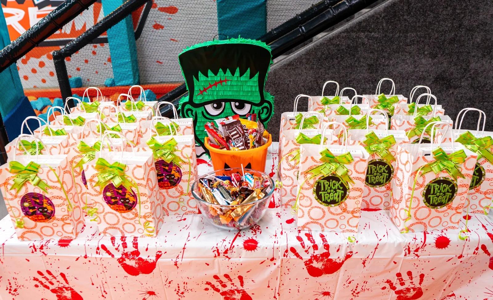 Trick or treat party bags
