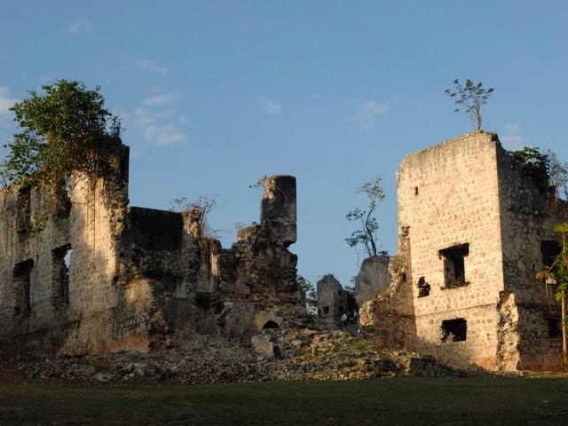 Stewart Castle – ruin — photo 1