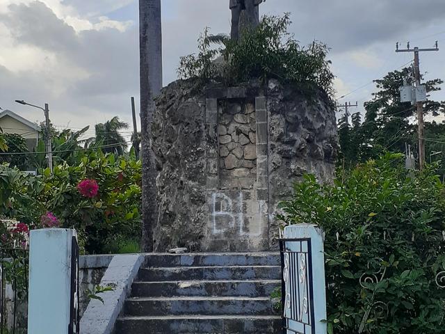 Statue of Christopher Columbus, St. Ann's Bay — photo 1