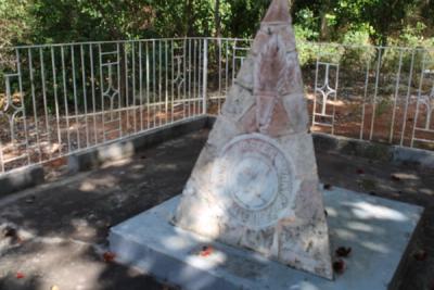 Rowe's Corner Monument