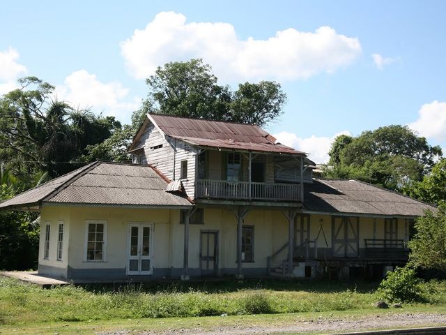Orange Bay Railway Station — photo 1