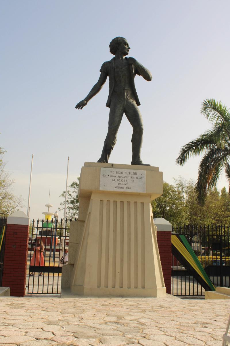 Statue of the Rt. Excellent Sir Alexander Bustamante, St.William Grant Park — photo 5