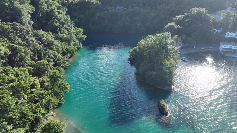 Blue Lagoon — photo 1