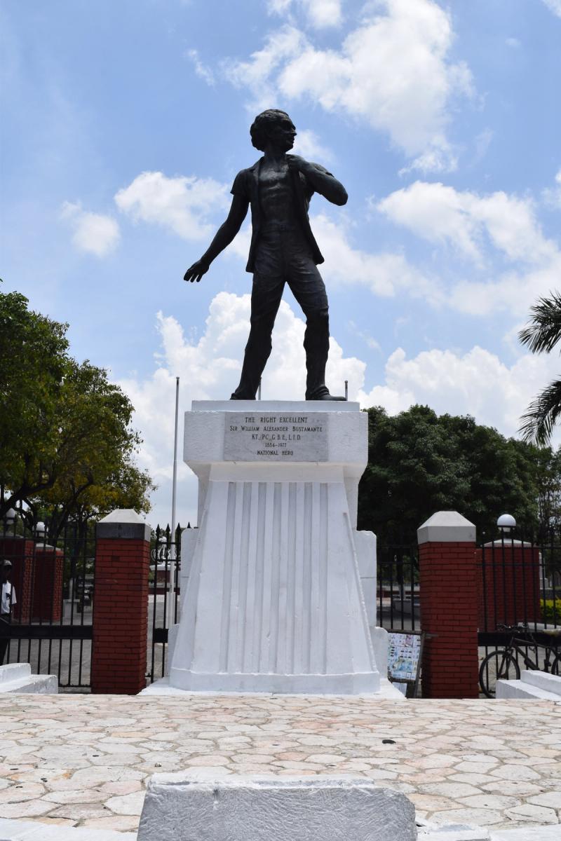 Statue of the Rt. Excellent Sir Alexander Bustamante, St.William Grant Park — photo 1