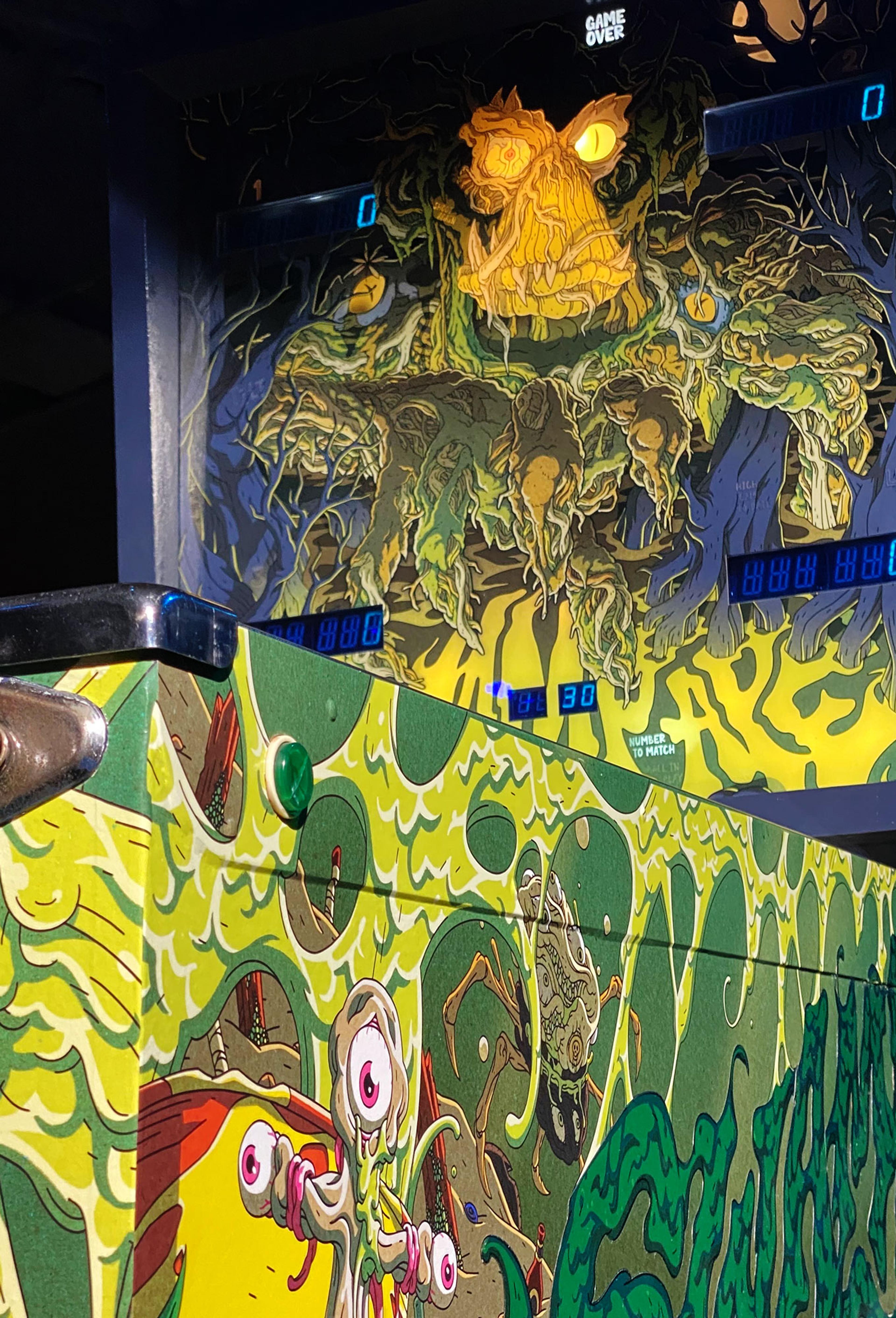 Swamp Ape Pinball Machine