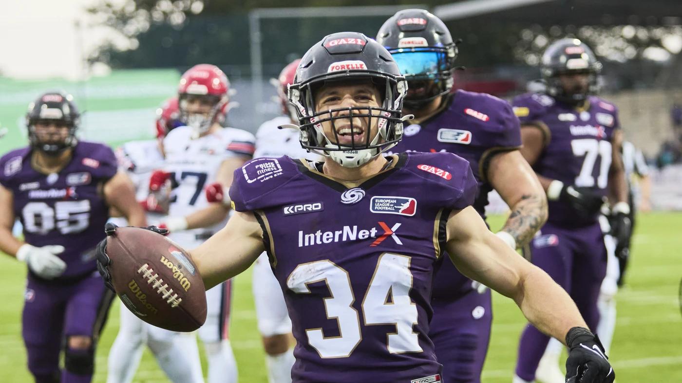 Former NFL player Sandro Platzgummer resigns with Galaxy