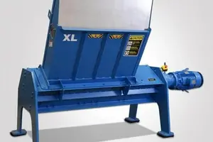pallet shredder product image blue