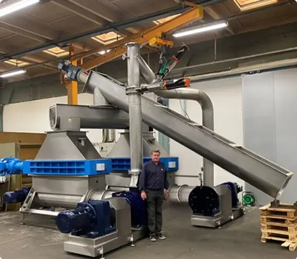 Taskmaster Fish Shredder With Conveyor