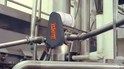 delumper metal machine with pipes