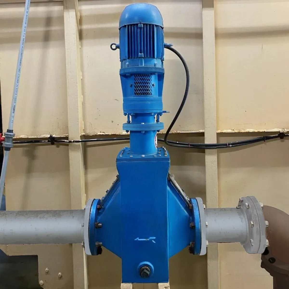 inline grinder machine installed