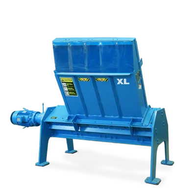 The Taskmaster XL pallet shredder complete with hopper.