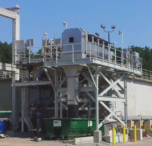 Drum Screen On Pedestal