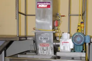 Case Study: Crusher Breaks Up Large Cakes of Enzyme Products