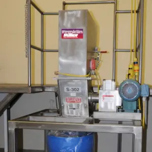 Case Study: Crusher Breaks Up Large Cakes of Enzyme Products
