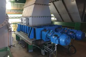 Delumper Triple Shaft Crusher In Process