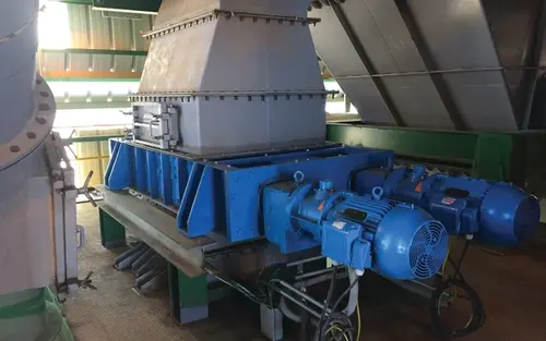 Delumper Triple Shaft Crusher In Process