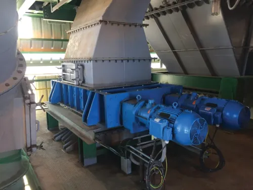 Delumper Triple Shaft Crusher In Process