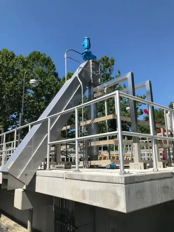 A screen and lift installation at a water treatment plant