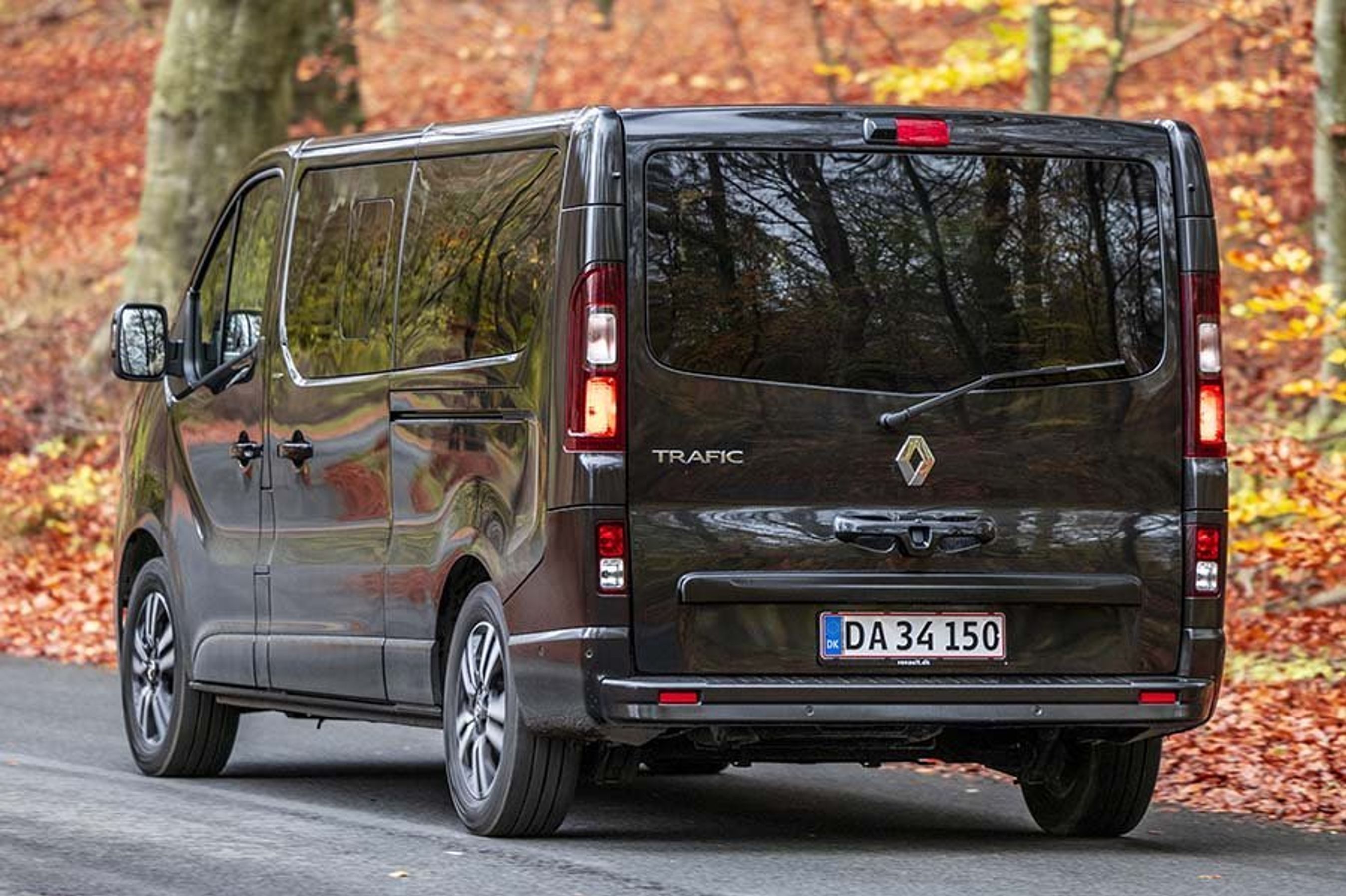Det er tydeligt, at Renault Trafic Spaceclass er baseret på varevognen Trafic
