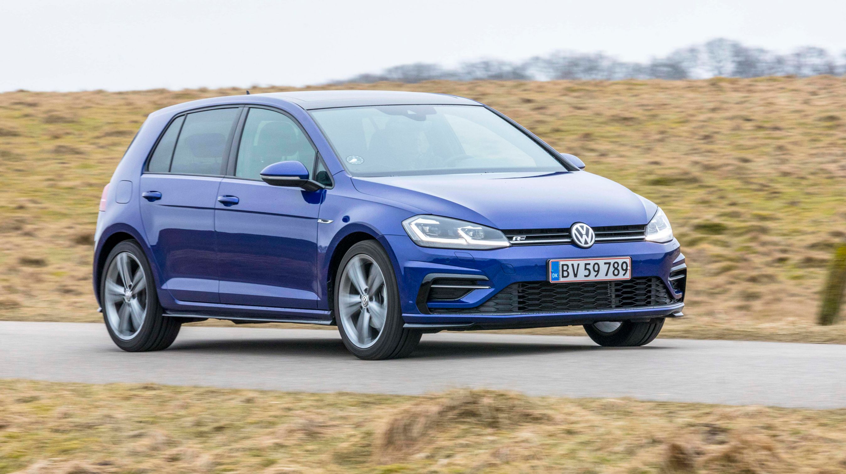 VW Golf skråt forfra