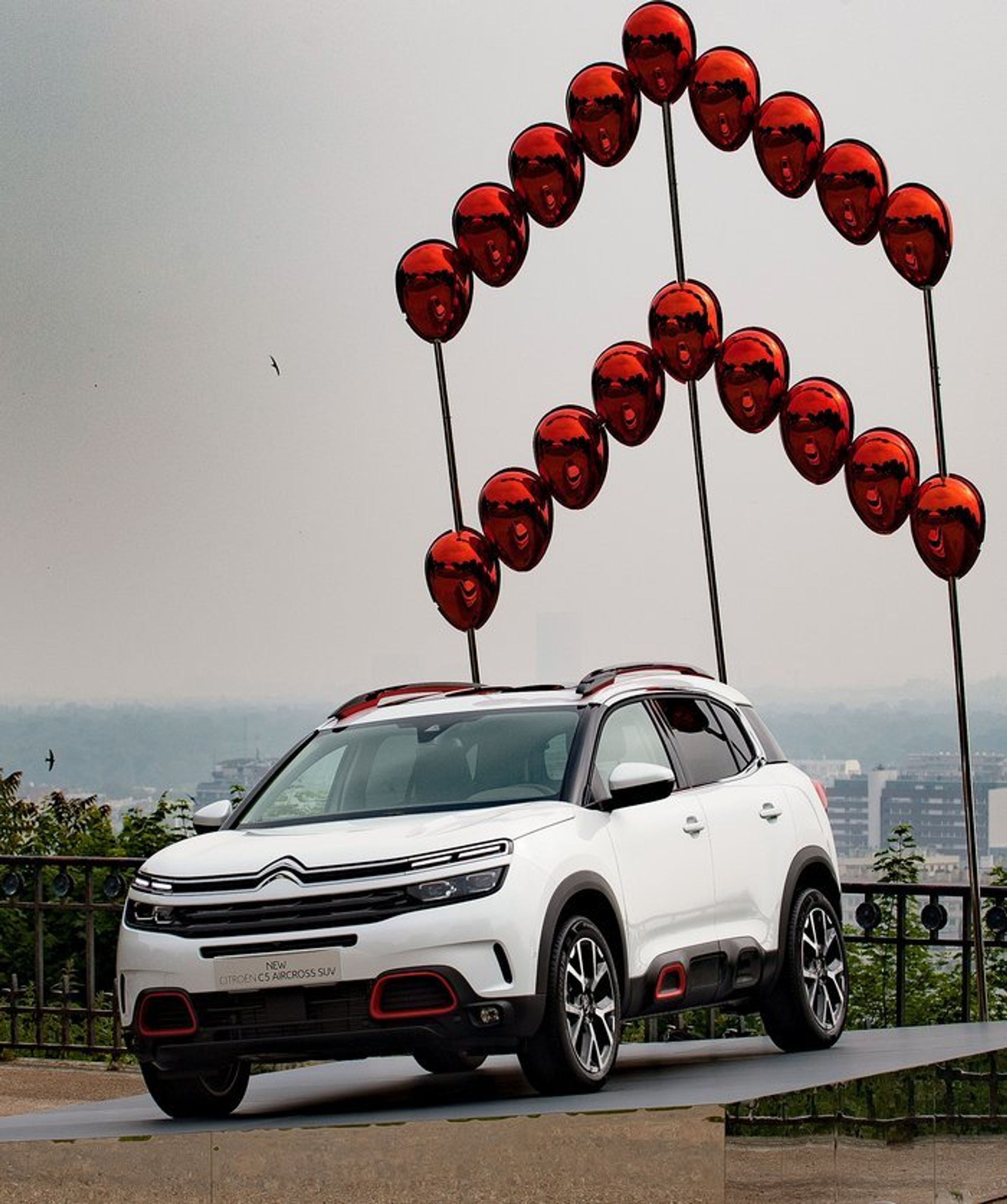 C5 Aircross ved Paris-premieren.