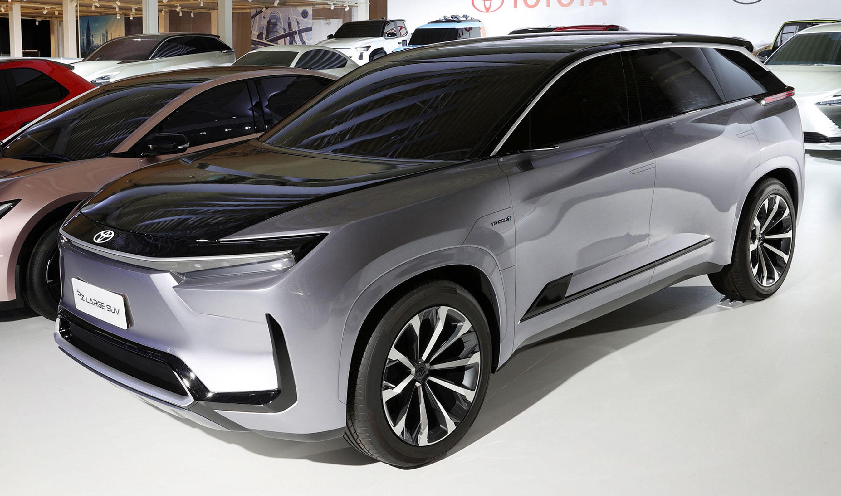 Toyota stor SUV - en elektrisk udgave af Highlander