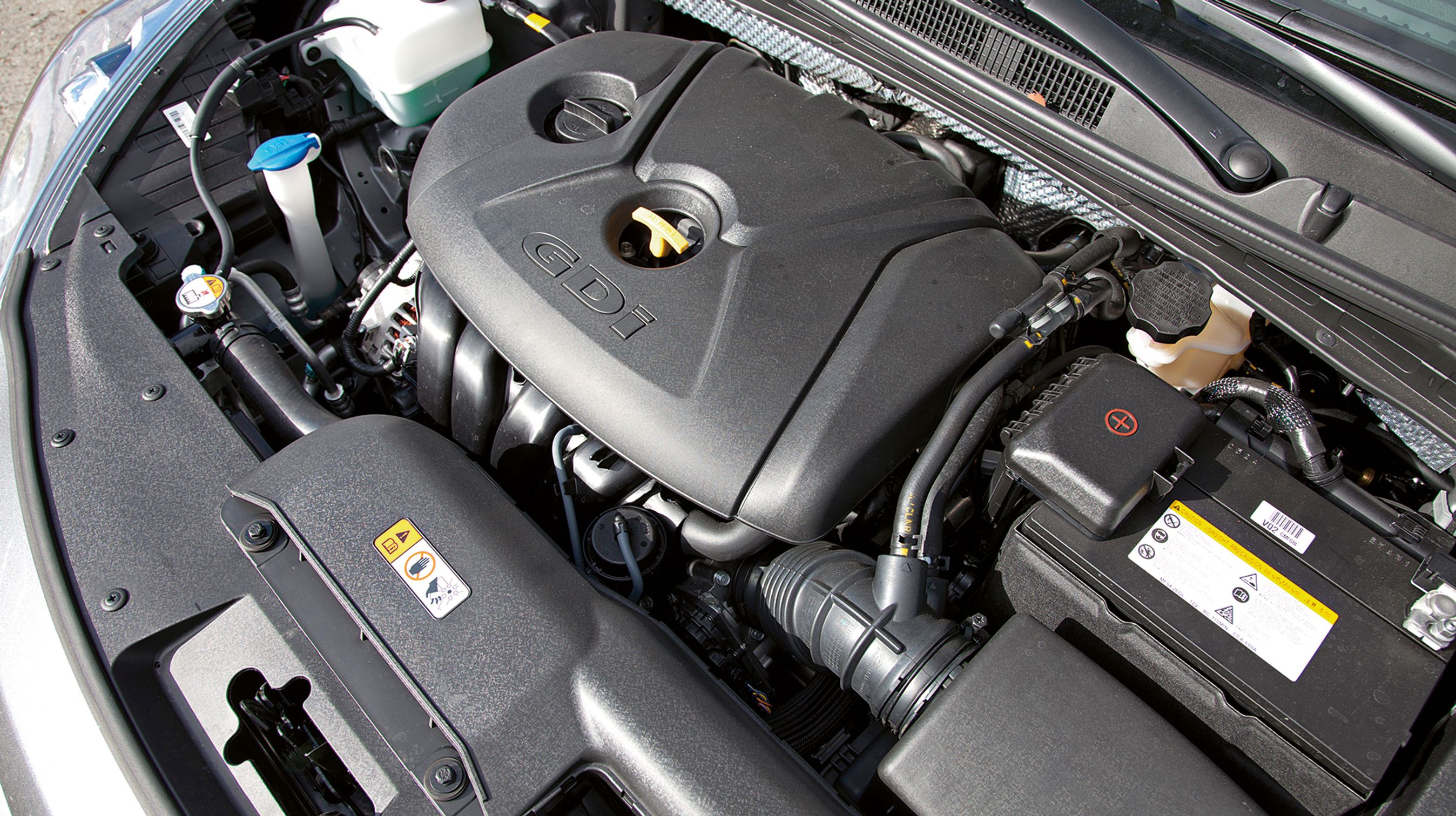 Motorprogrammet omfatter helt nye motorer fra Hyundai. Billedet viser GDI-motoren, som er en 2.0-liters benzinmotor med direkte indsprøjtning. Denne test tager udgangspunkt i 1.7-liters-dieselmotoren.