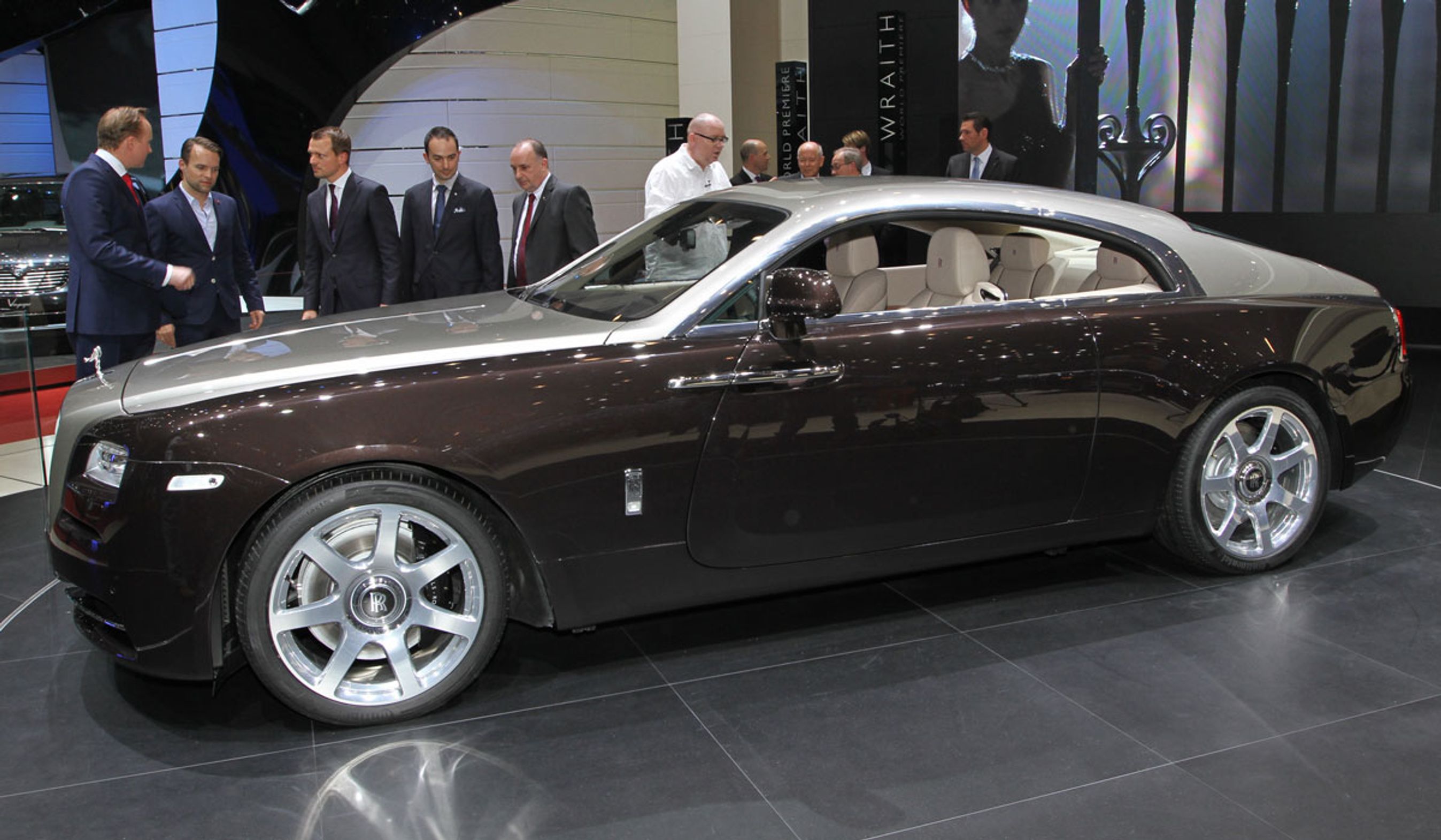 Rolls-Royce Wraith havde verdenspremiere på Genève-udstillingen.