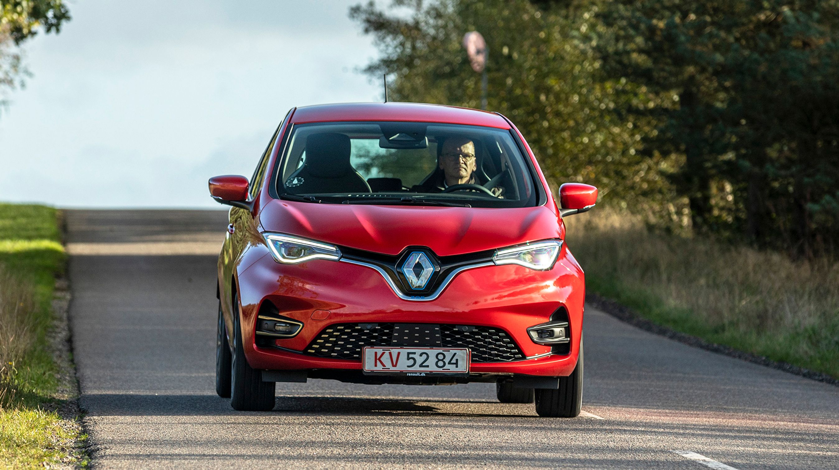 Renault Zoe er nu kommet i en ny generation med fornyet teknik. Rækkevidden er øget til 386 km.