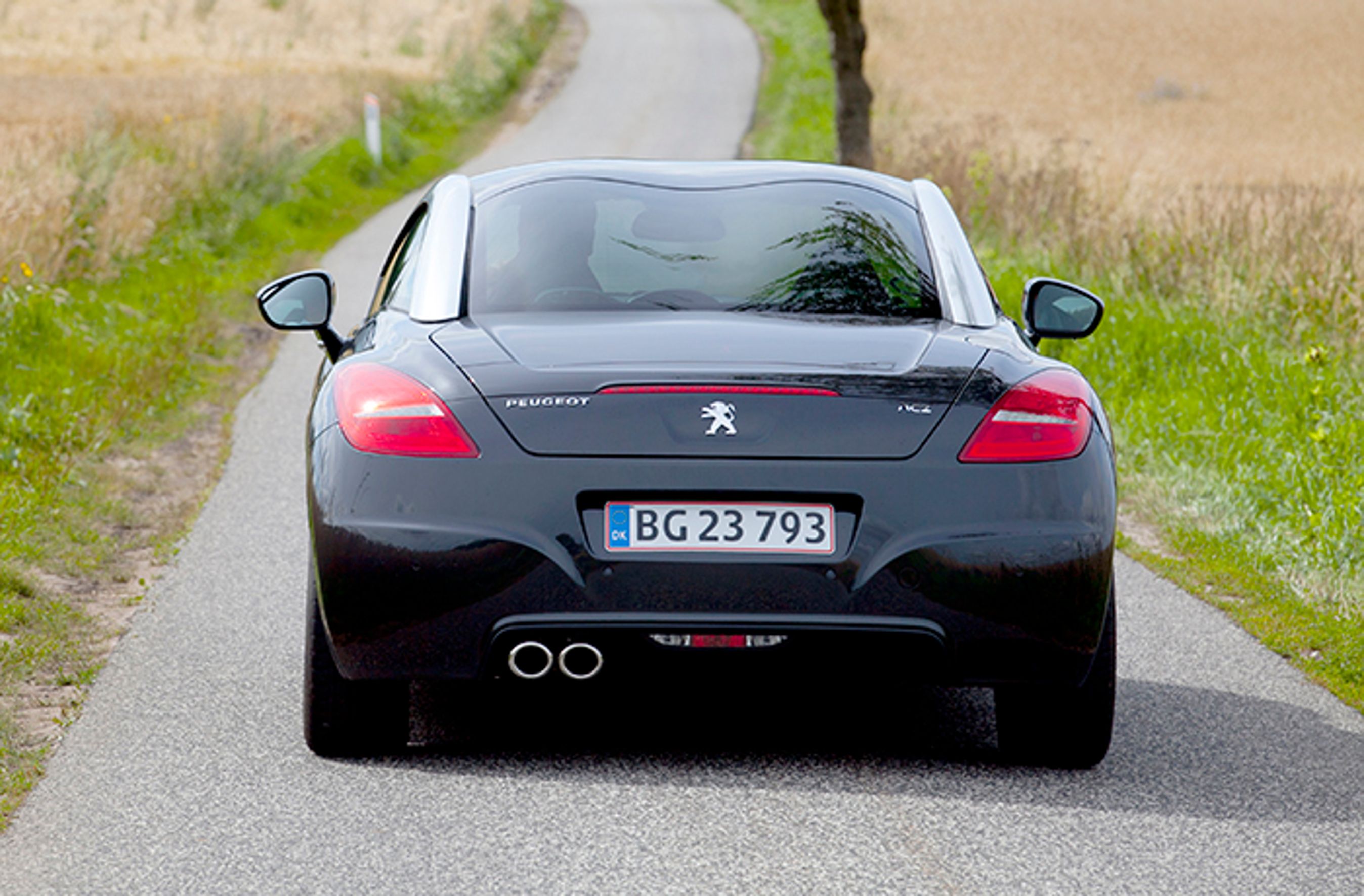 Peugeot RCZ er elegant set bagfra