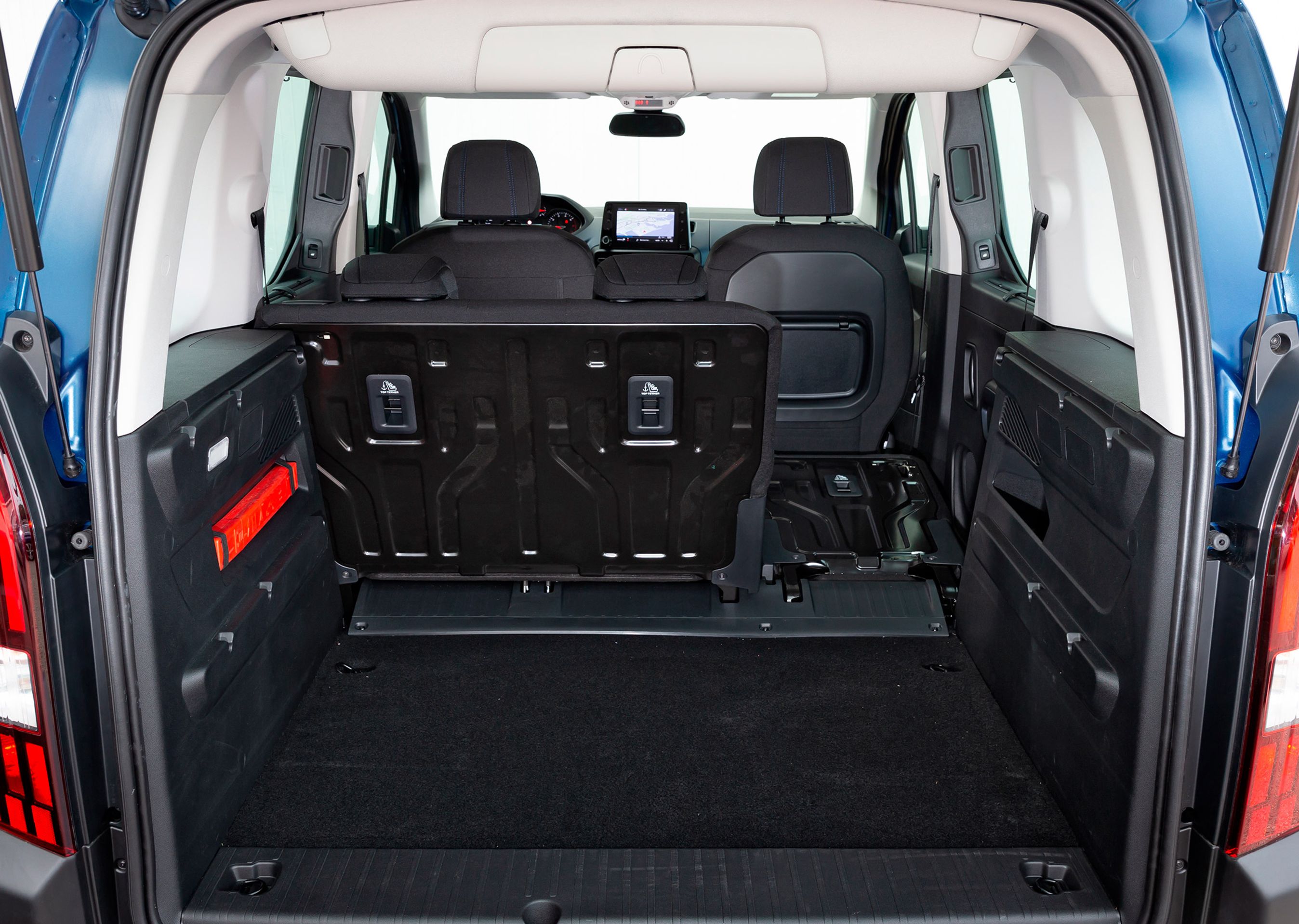 Det enorme bagagerum i Rifter.