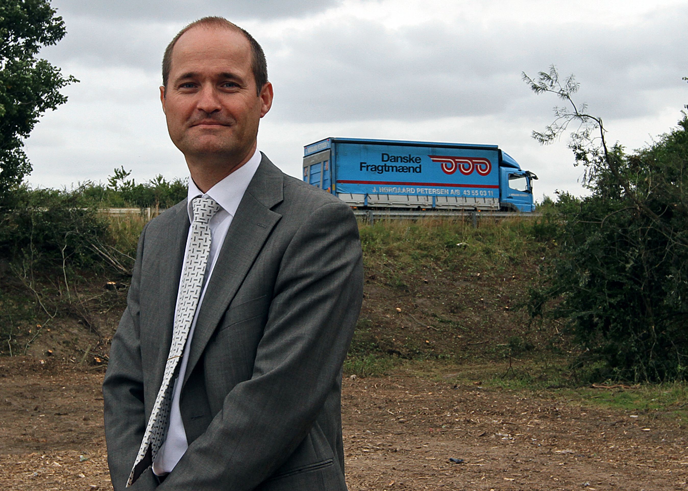 Preben T. Pedersen fra Vejdirektoratet har fået opgaven med at udvide Køge Bugt Motorvejen om fire år. Han håber, det kan gå lidt hurtigere.
