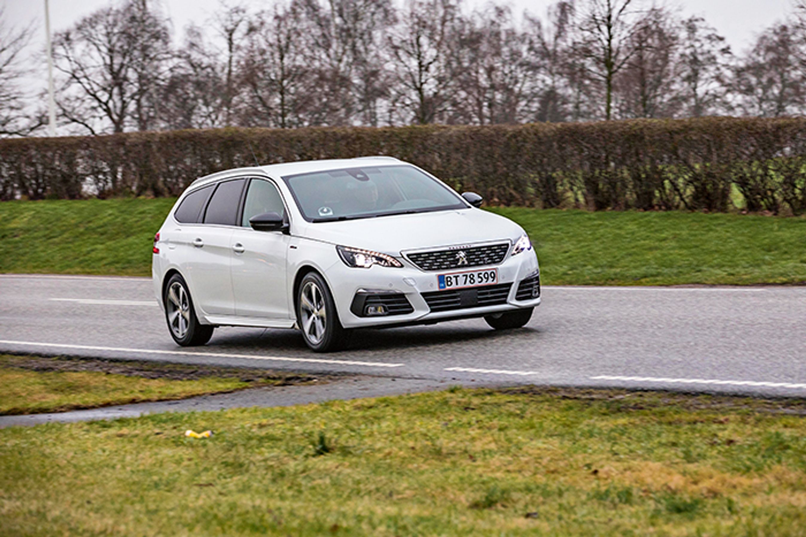Peugeot 308 W forfra