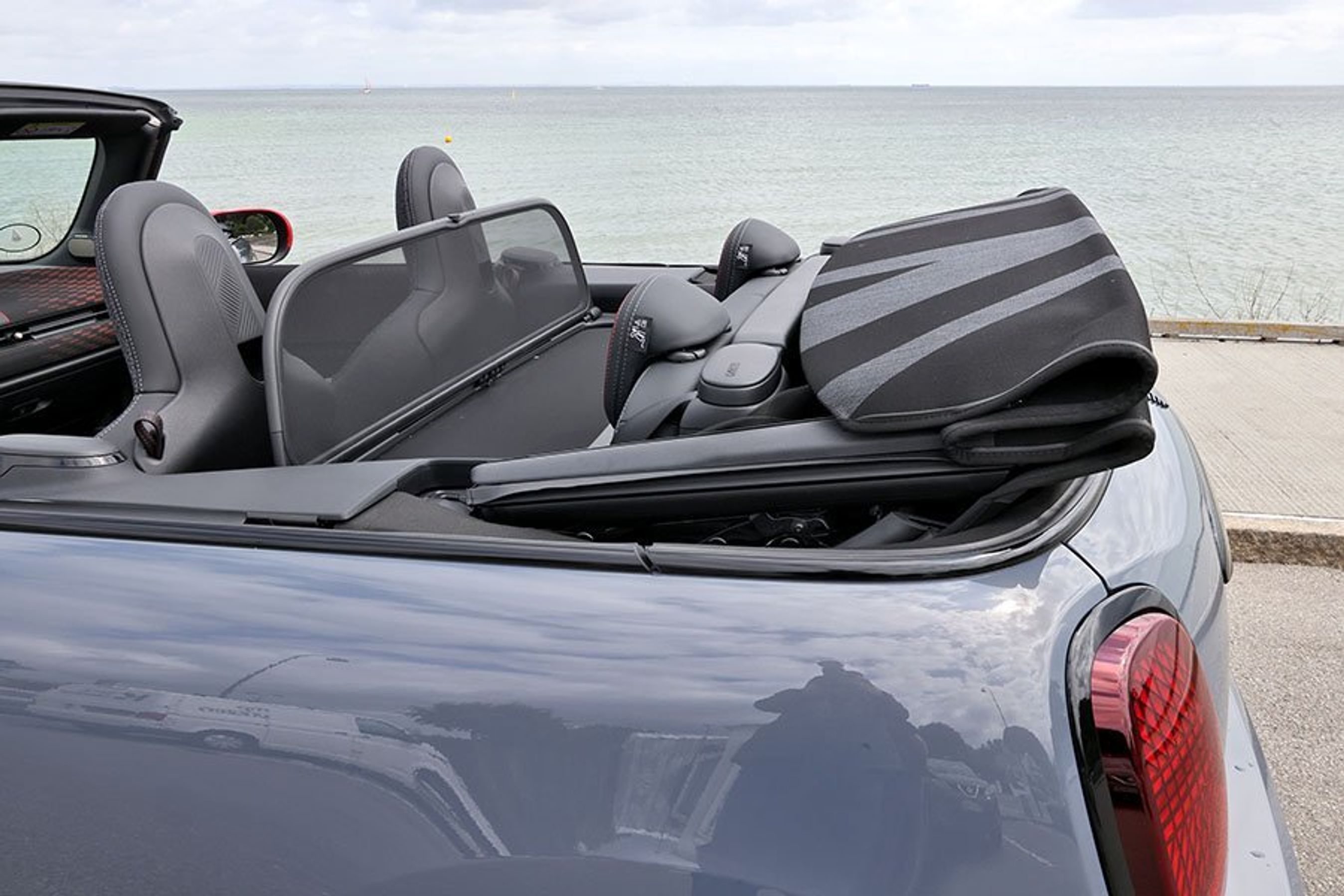 Kaleche på en Mini Cabrio