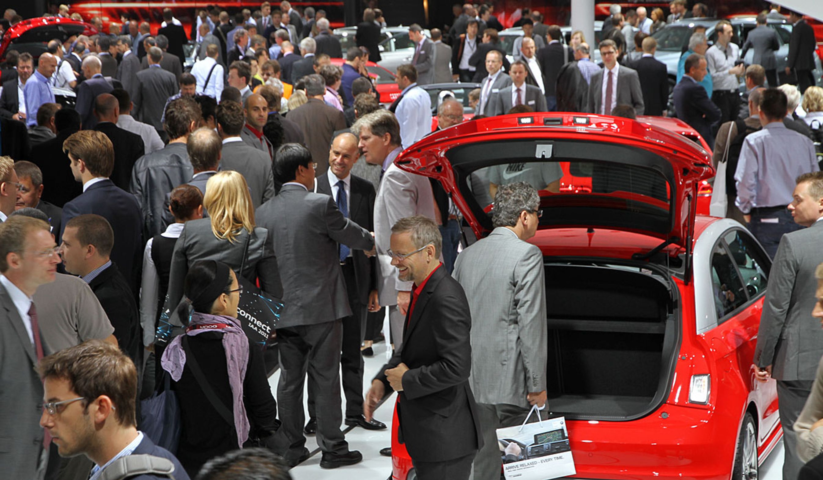 928.000 så på biler på Frankfurt-udstillingen 2011.