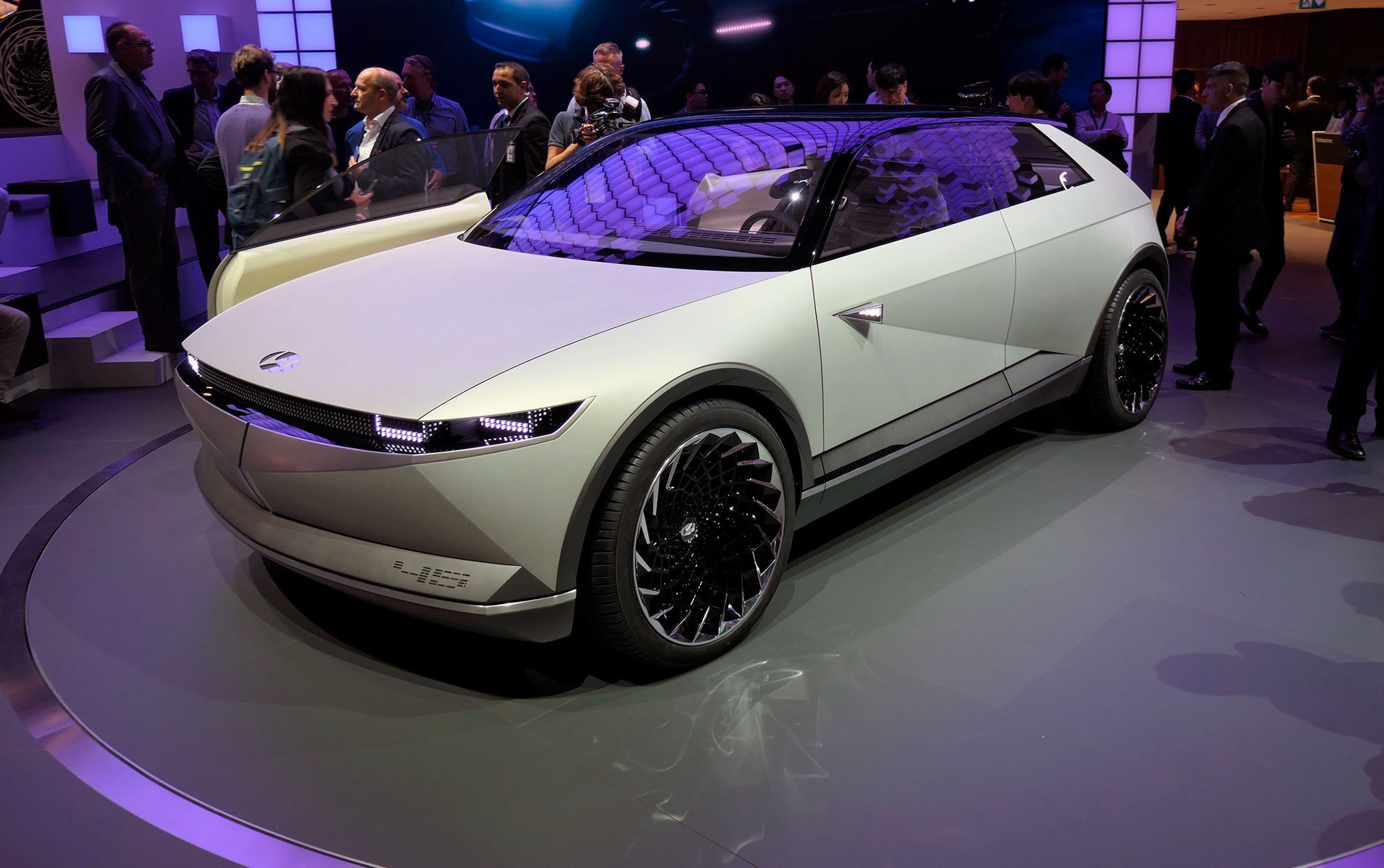 Hyundais elektriske konceptbil 45.