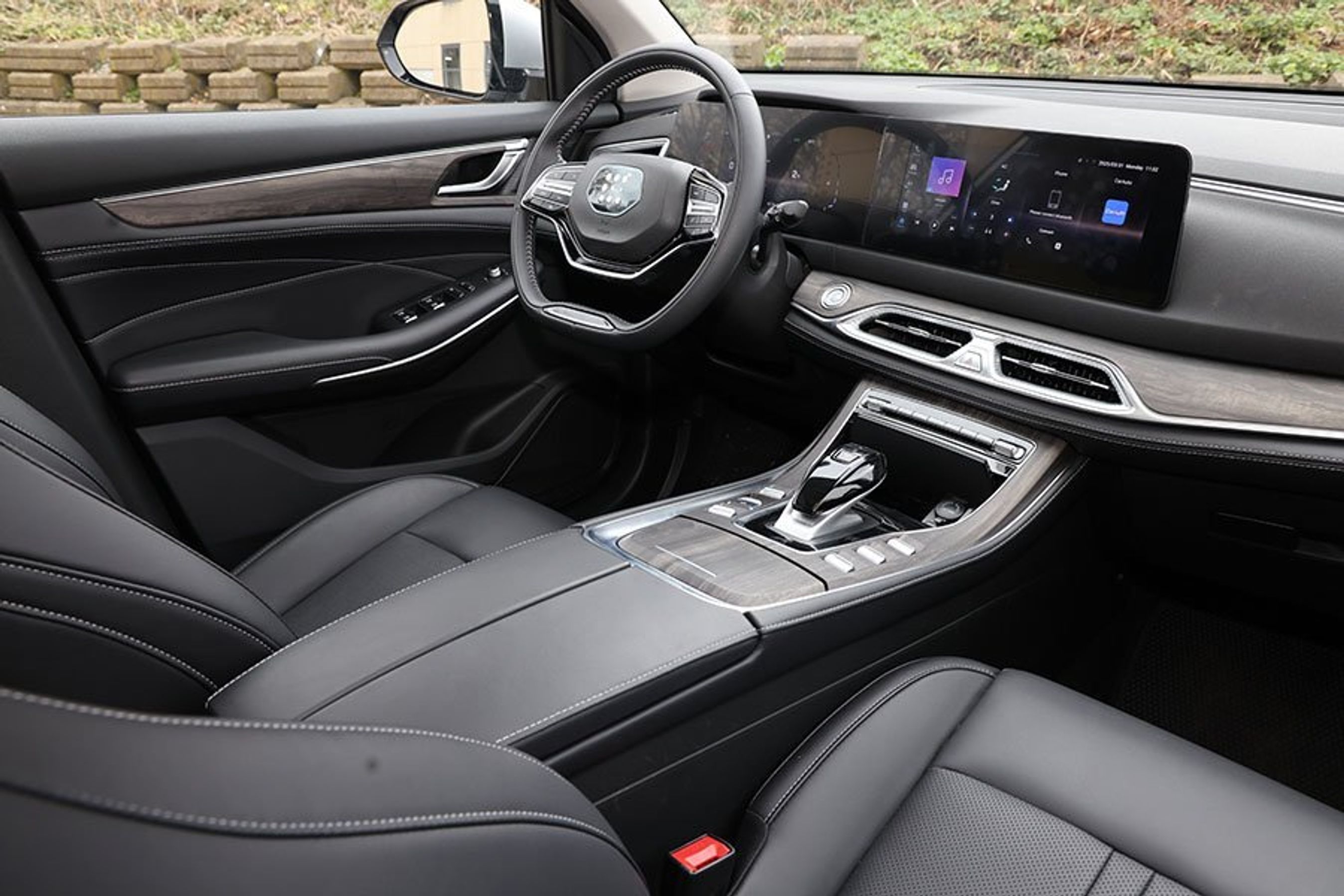 Førerpladsen i en Navor E5