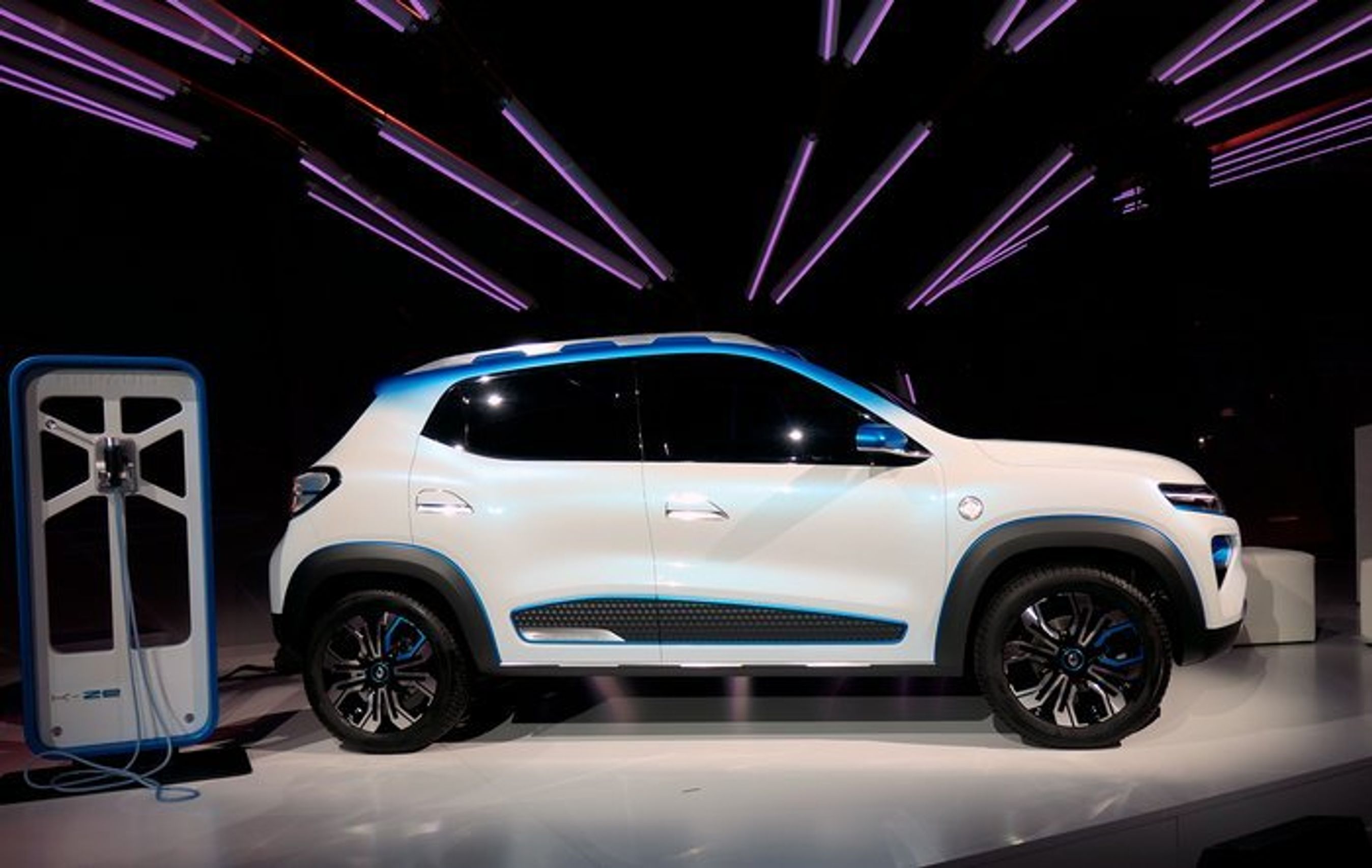 Renault K-ZE i profil.