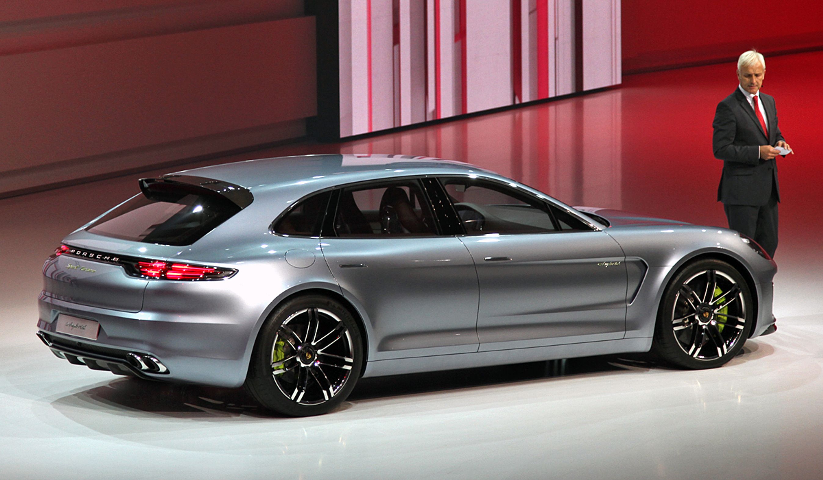 Porsche Panamera Sport Turismo har premiere forud for Paris-udstillingen.