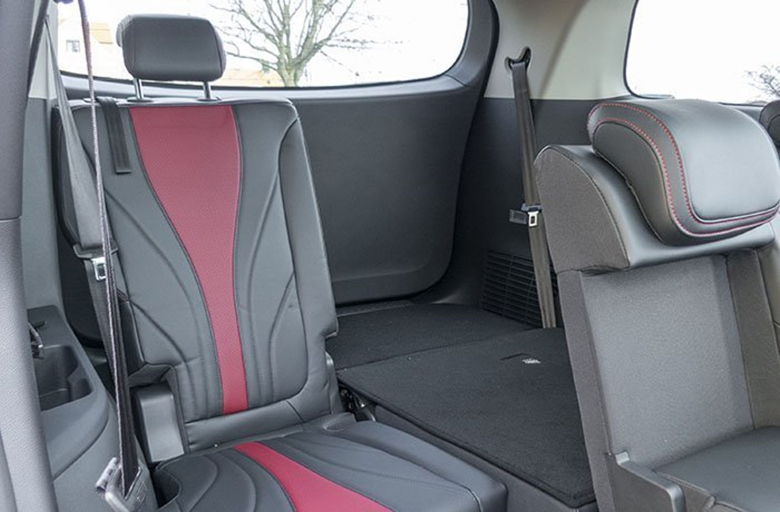 Maxus Euniq 5 foldesæder