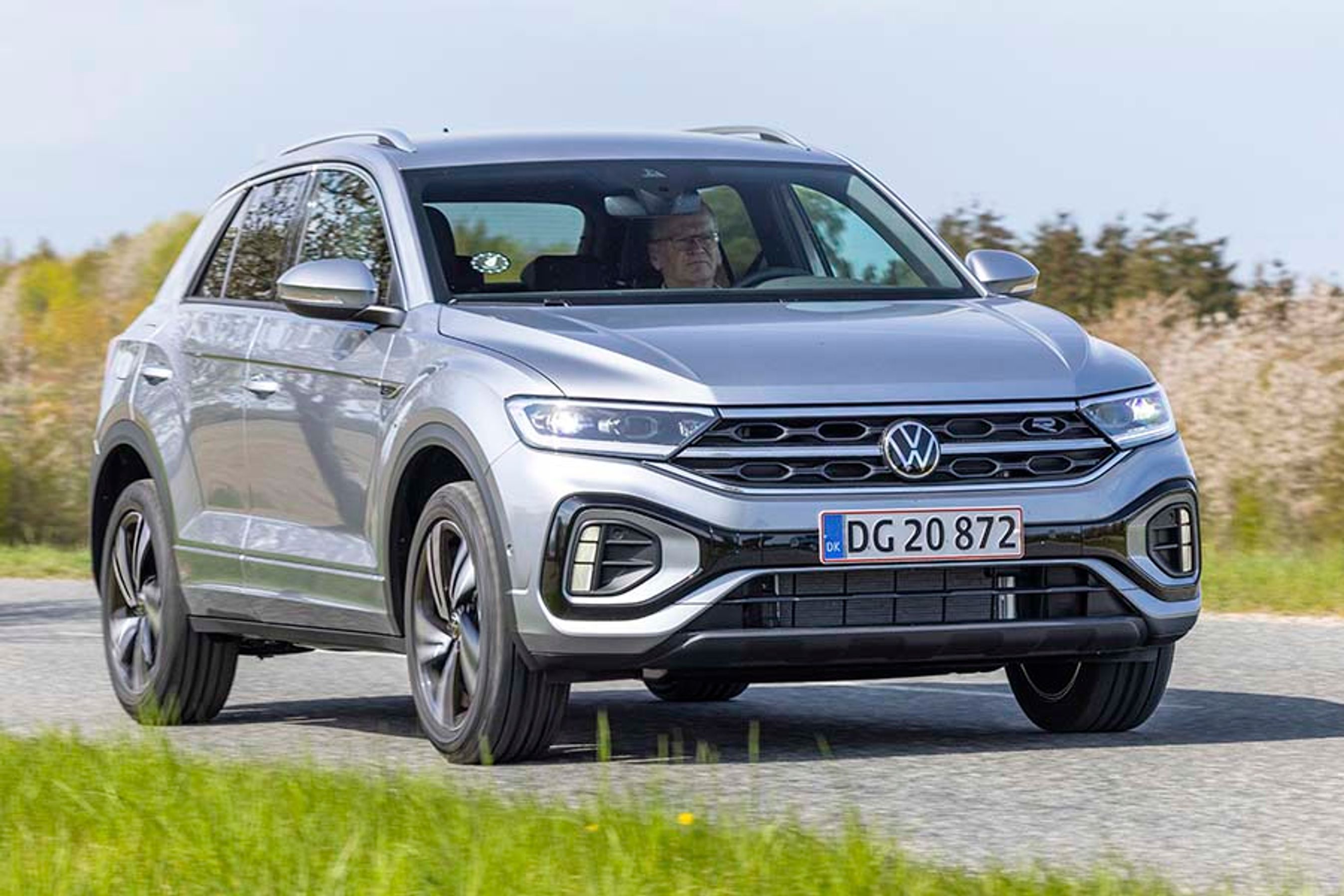 T-Roc blev præsenteret i 2017, og faceliftet kom sidst i 2021. Den findes ikke i en elektrisk udgave, men bilen fås fortsat både med benzin- og dieselmotorer.