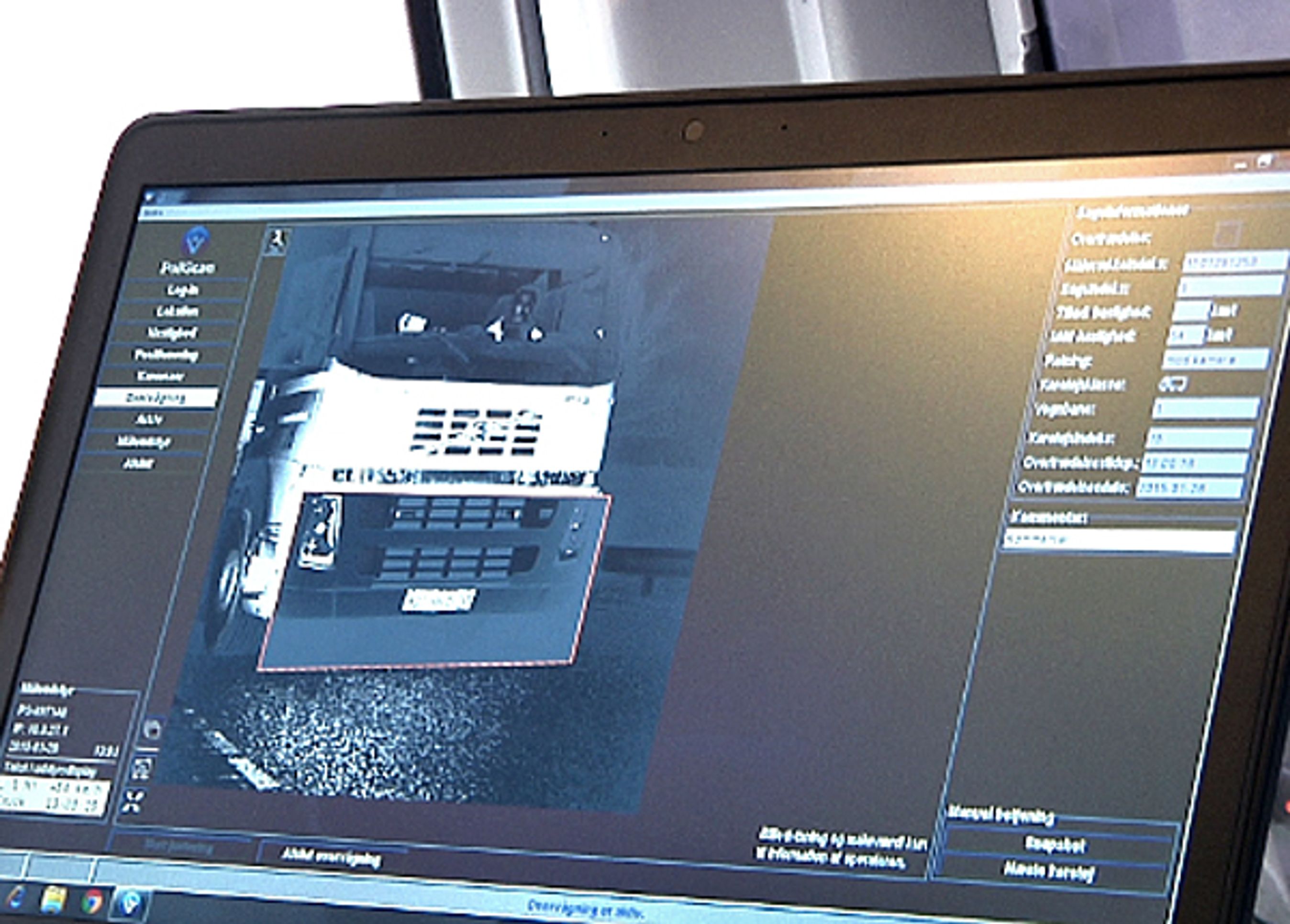 Med det nye digitale system kan operatøren med det samme se, om billedkvaliteten er i orden. Systemet aflæser automatisk nummerpladen.