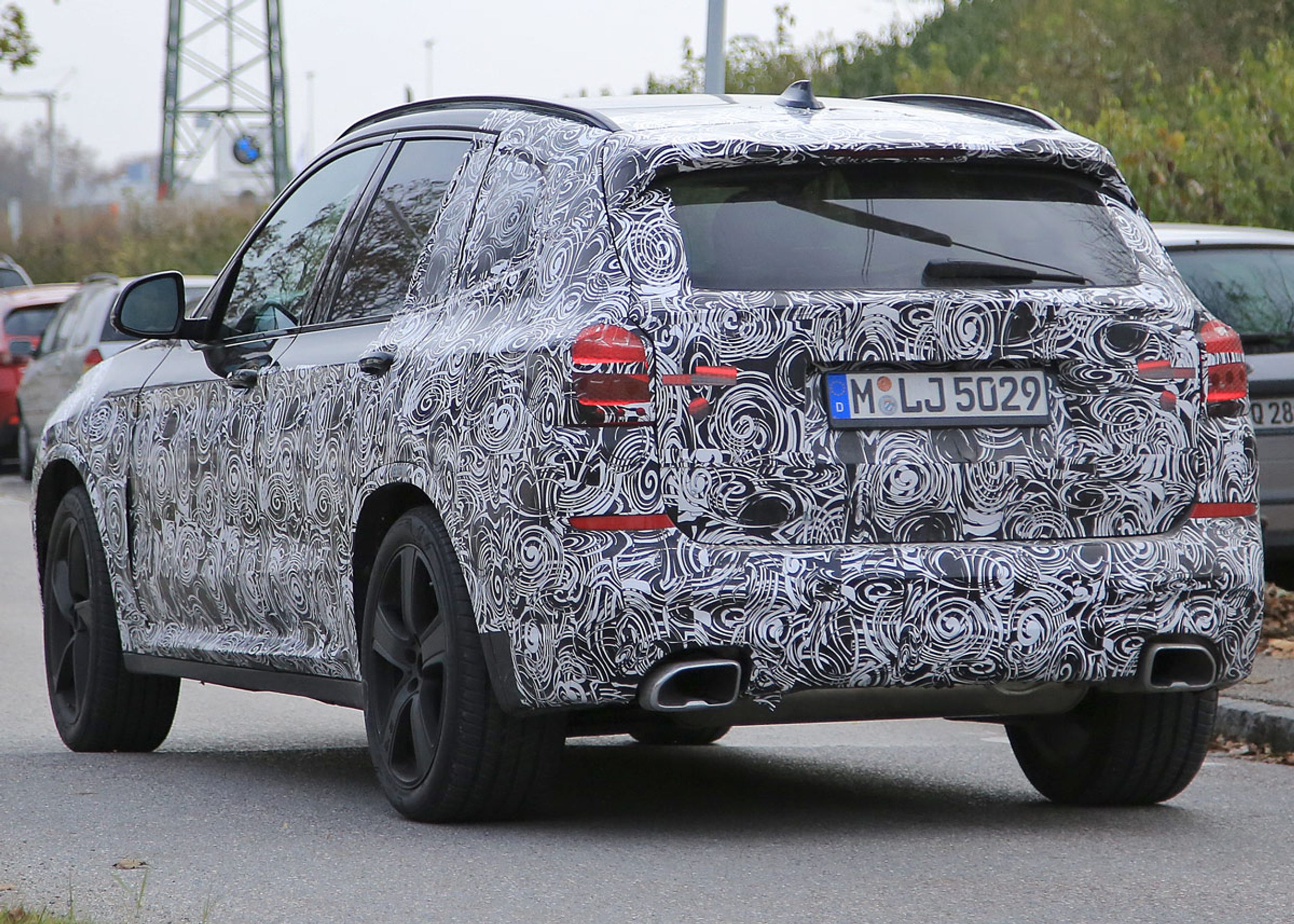 Den næste X3 vokser formentlig lidt, men taber i vægt.