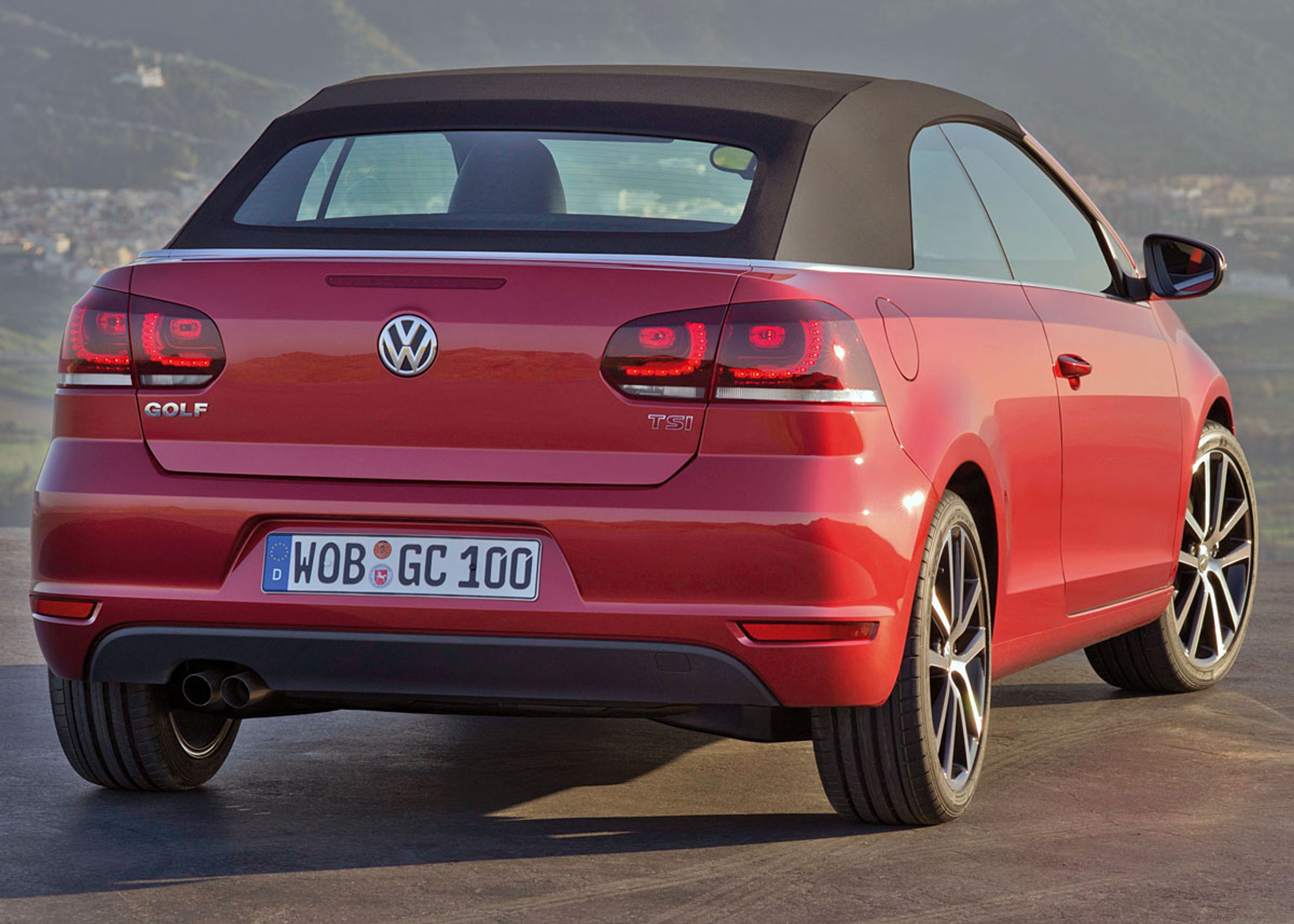 LED-baglygter bliver standard på cabrioleten.