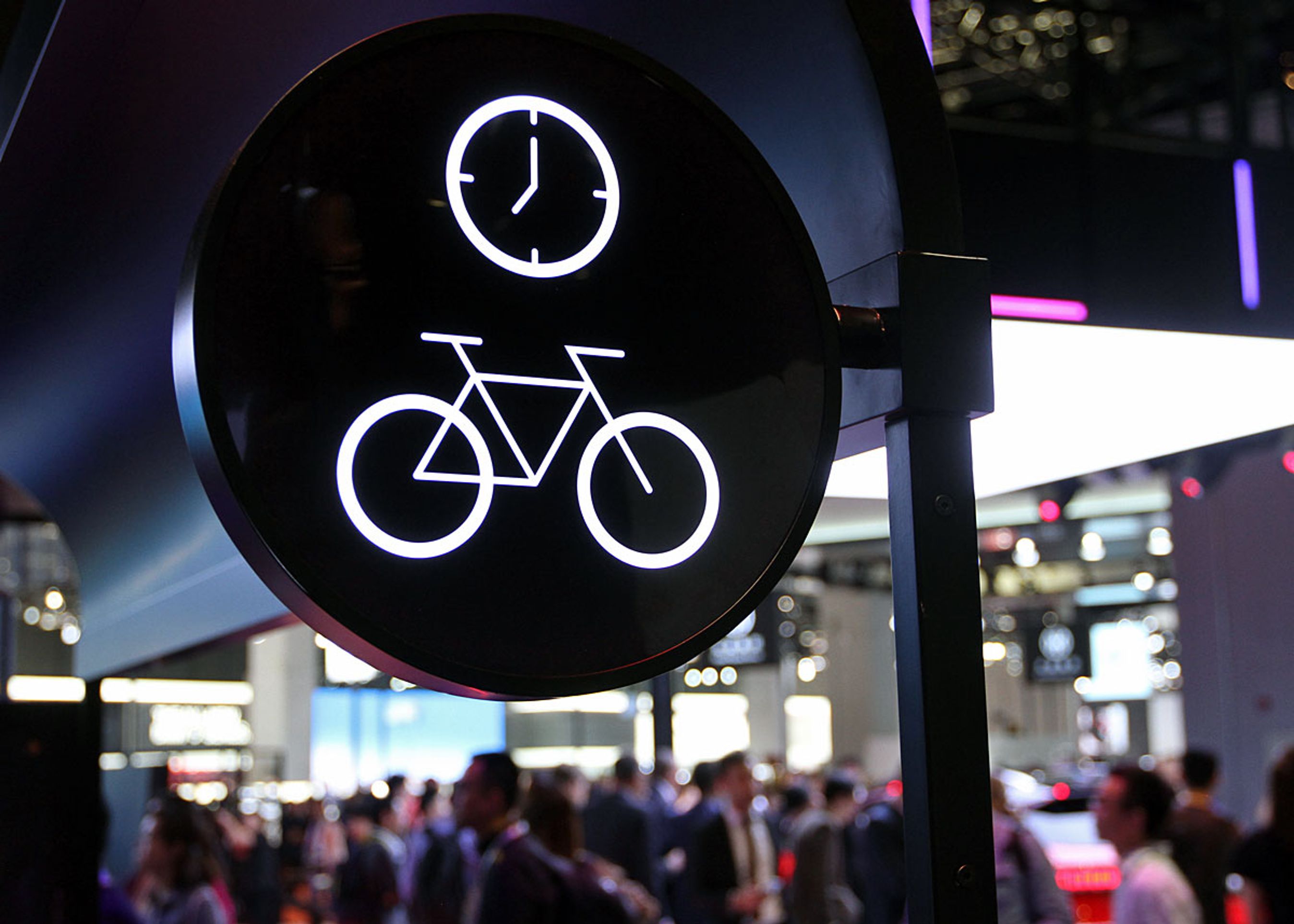 Cykler er en del af kommende Lynk-ejeres hverdag. Bilerne får nemlig indbygget mulighed for at blive lånt ud.