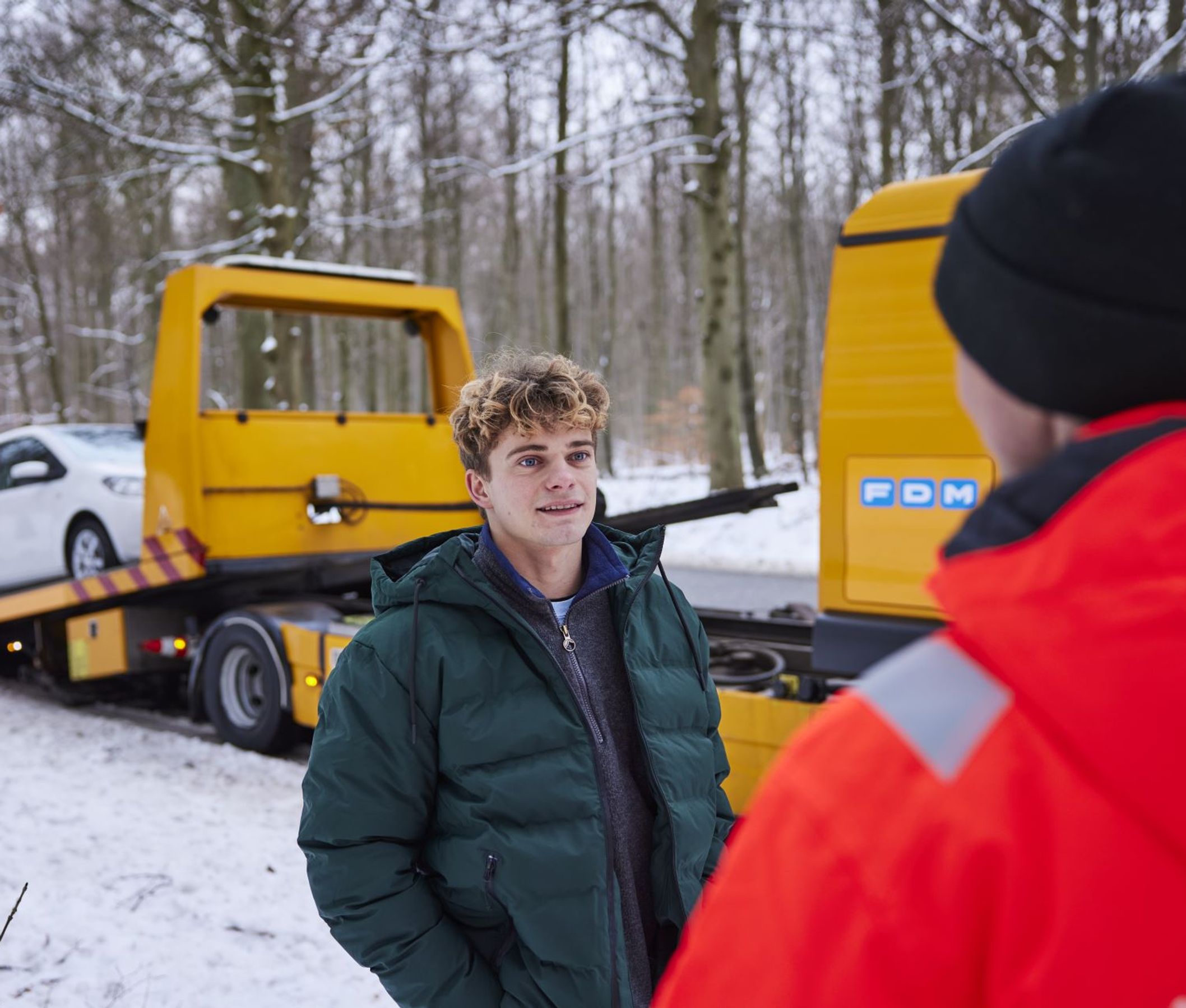 Mand tilkalder vejhjælp hos FDM